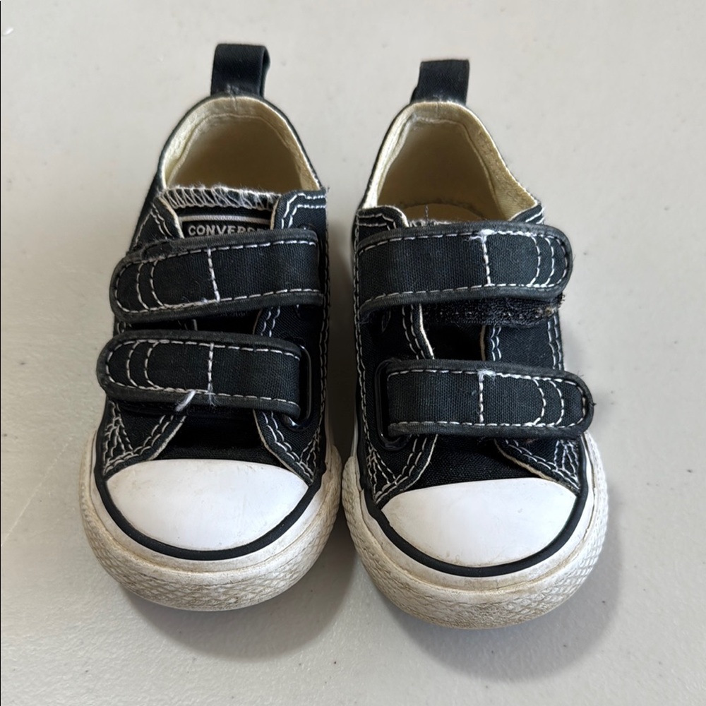 Converse Velcro Black Infant toddler Sneakers size 5